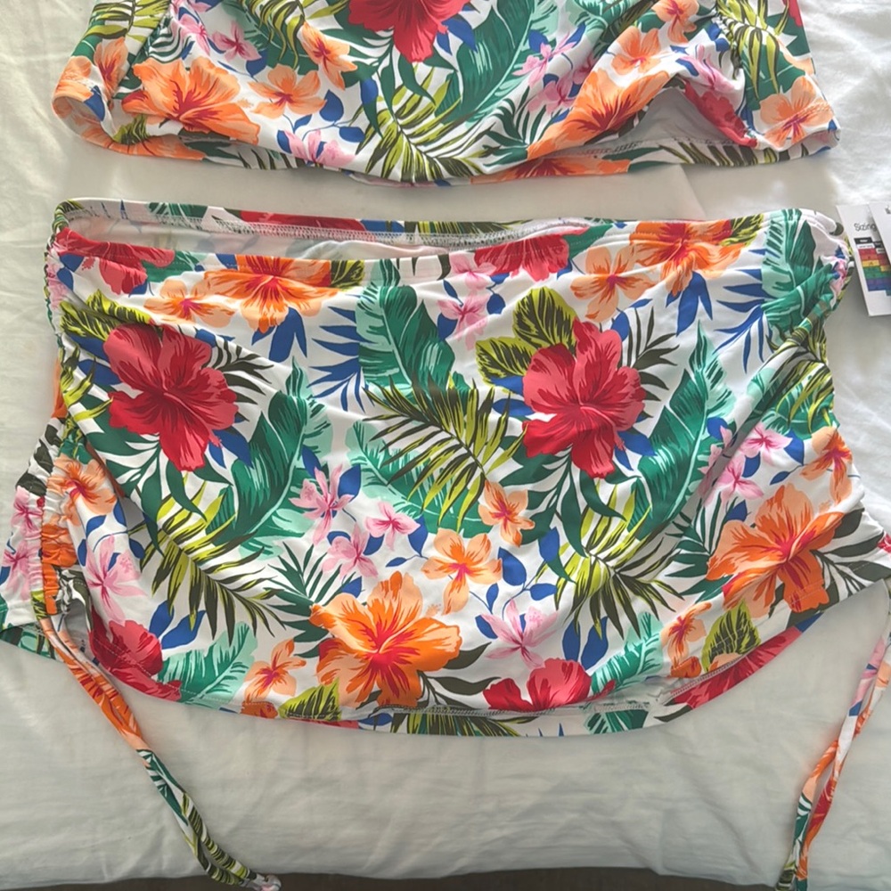 Tropical Floral Swim Set - Picture 2 of 10